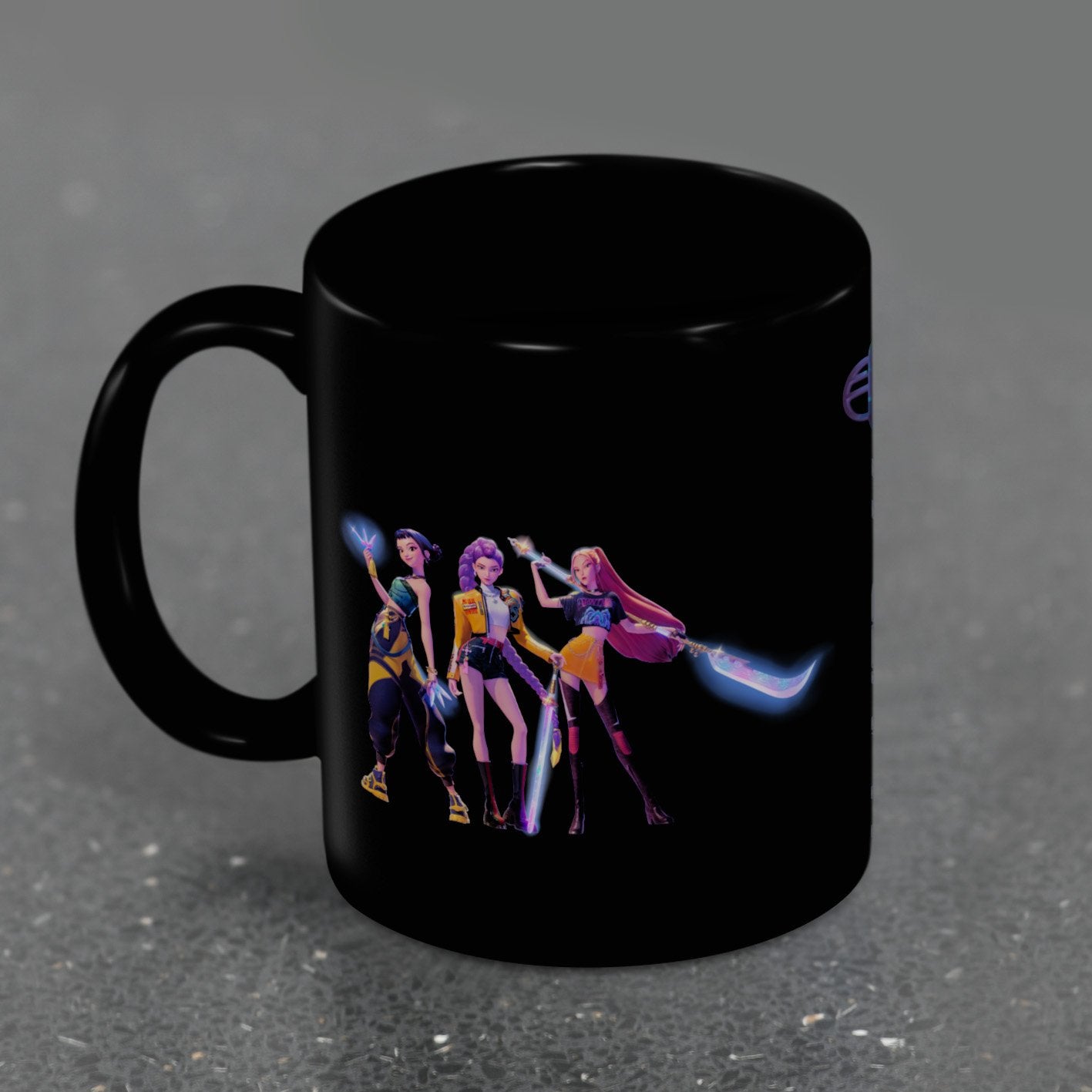 K-POP DEMON HUNTERS - Huntrix - Black Pod Mug 325ml