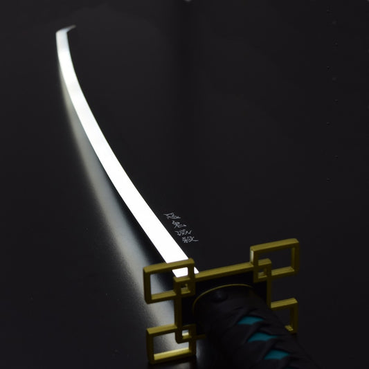 KATANA ORNEMENTAL AVEC LED INTERNE DE MUICHIRO TOKITO DEMON SLAYER - KIMETSU NO YAIBA