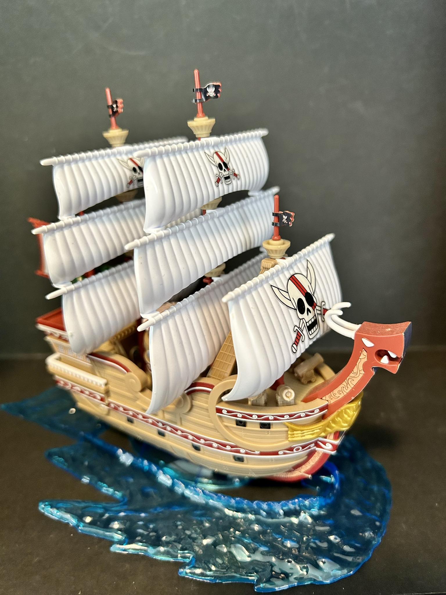 ONE PIECE - MAQUETTE BATEAU RED FORCE - GRAND SHIP COLLECTION – Otaku Center