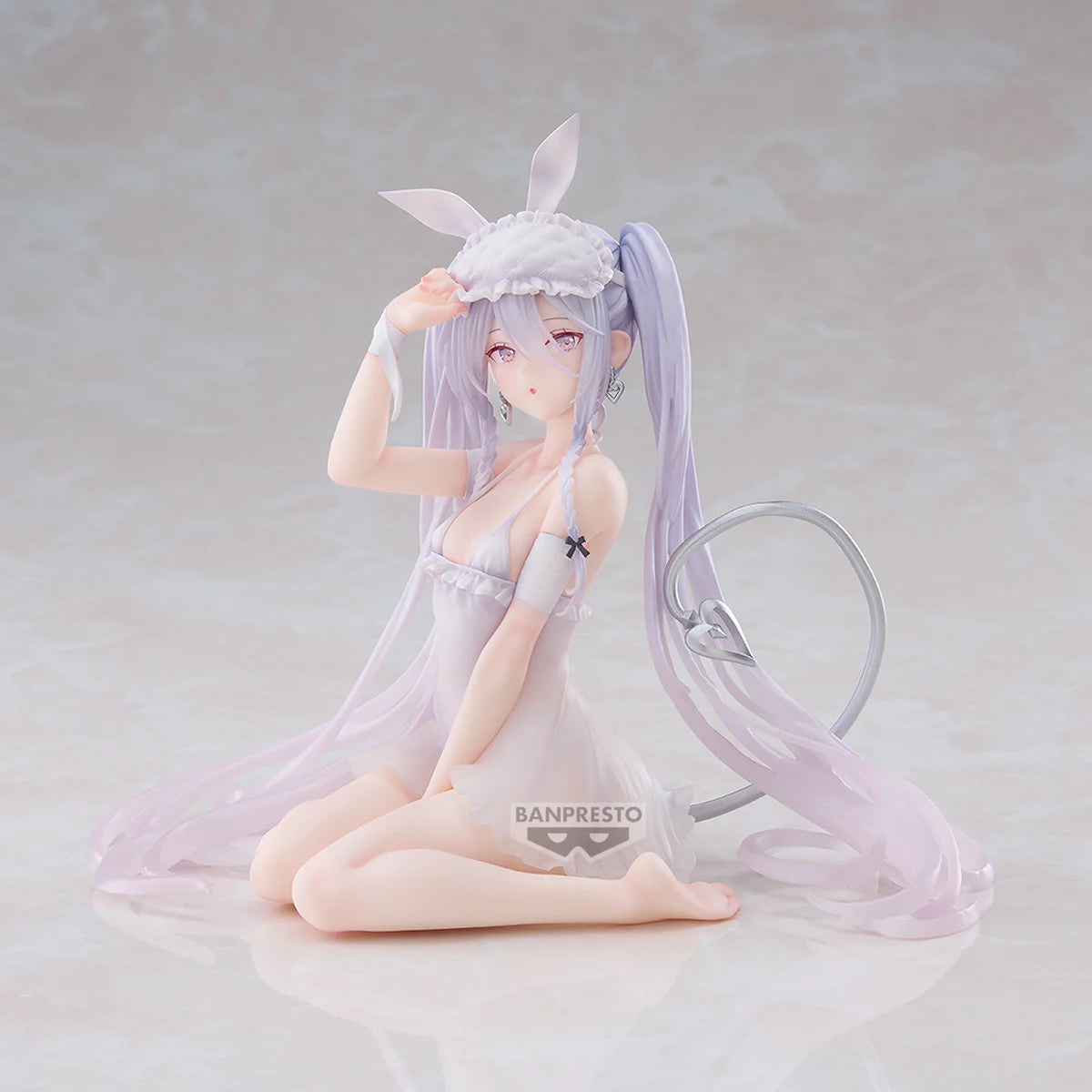 RURUDO - Sleepy bunny - Figurine Espresto 13cm
