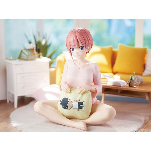 DE QUINTESSENTIAL QUINTUPLETS - RELAX TIME - ICHIKA NAKANO STANDBEELD 12CM