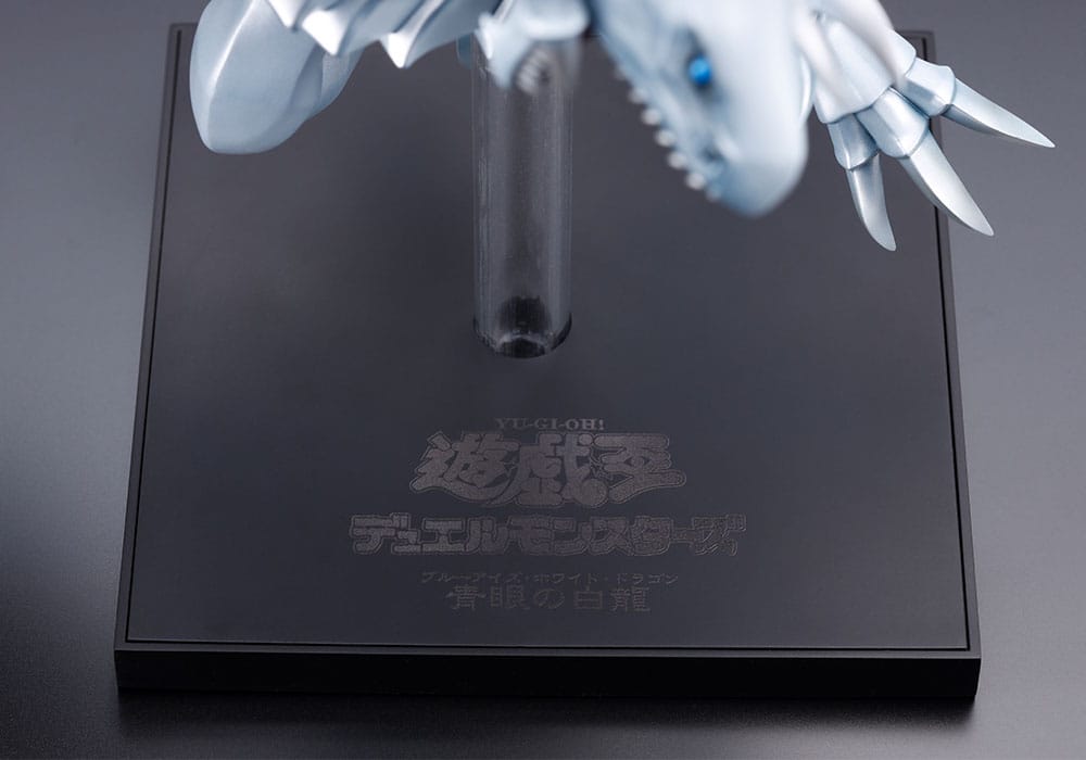 YU-GI-OH! - Dragon blanc aux yeux bleu - Statuette Oshi Works 25cm