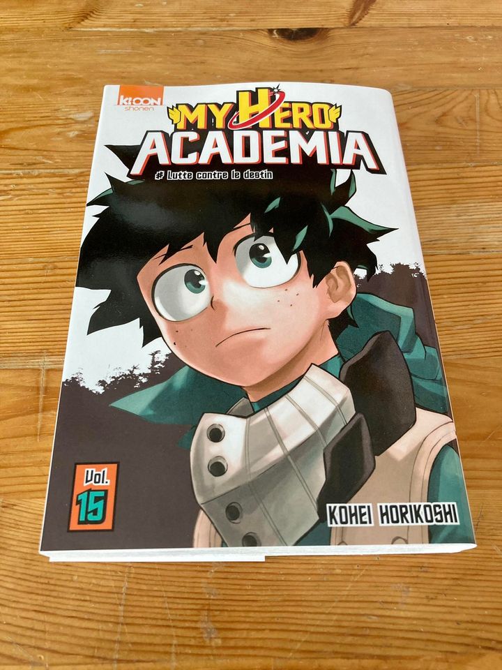 MY HERO ACADEMIA T15