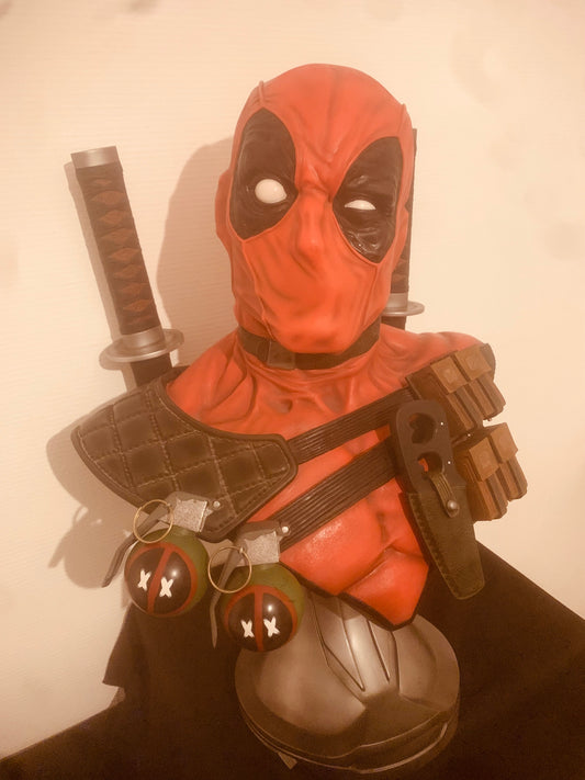 MARVEL - DEADPOOL BUST - 16CM