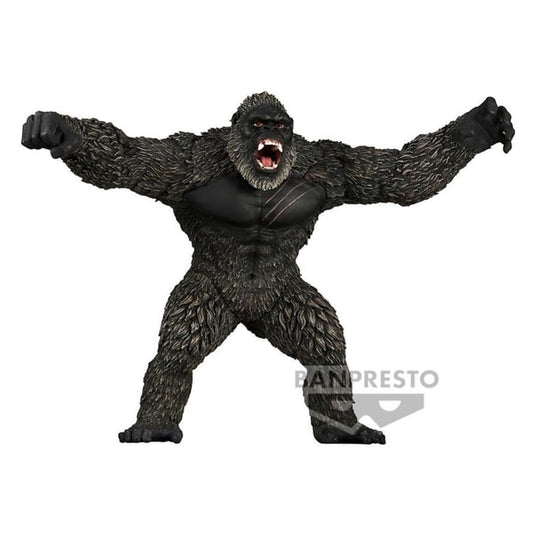 GODZILLA×KONG: HET NIEUWE RIJK - MONSTERS ROAR ATTACK - KONG STANDBEELD 13CM