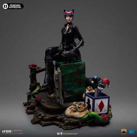 IRON STUDIOS - DELUXE ARTS SCALE 1/10 - DC COMICS - GOTHAM CITY SIRENS - CATWOMAN STATUE 21CM