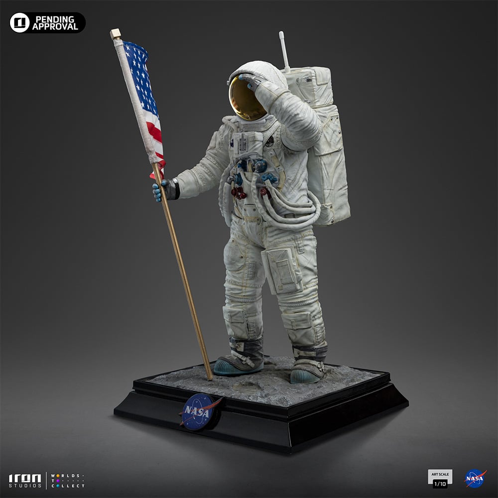 Iron Studios - Art Scale 110 - Apollo 11 - Astronaute Statue 23cm