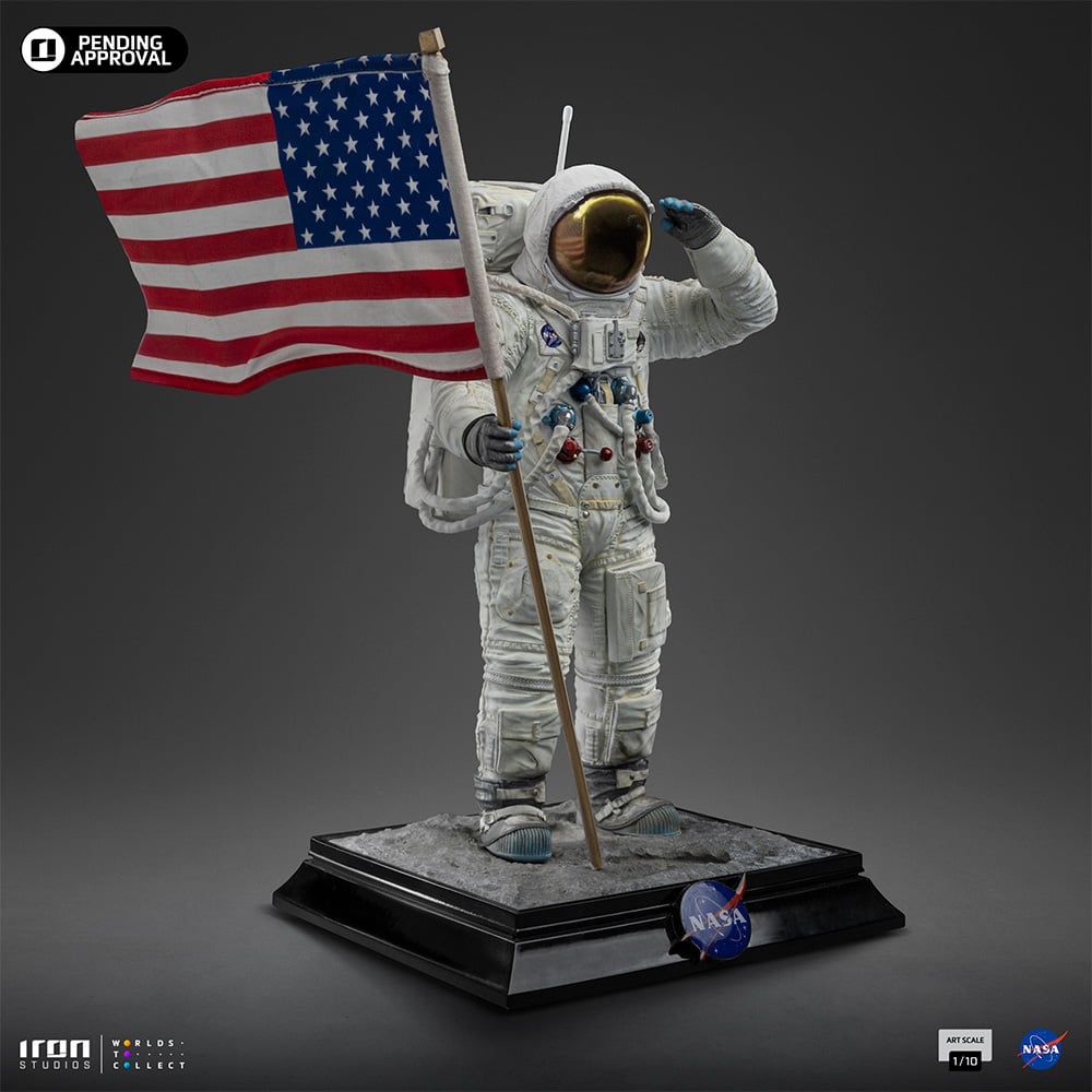 Iron Studios - Art Scale 110 - Apollo 11 - Astronaute Statue 23cm