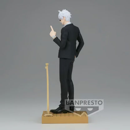 JUJUTSU KAISEN - DIORAMA FIGURE - SATORU GOJO (SUIT VER.) STATUE 15CM