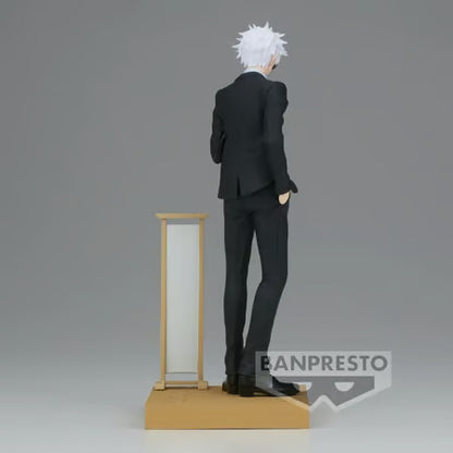 JUJUTSU KAISEN - DIORAMA FIGURE - SATORU GOJO (SUIT VER.) STATUE 15CM