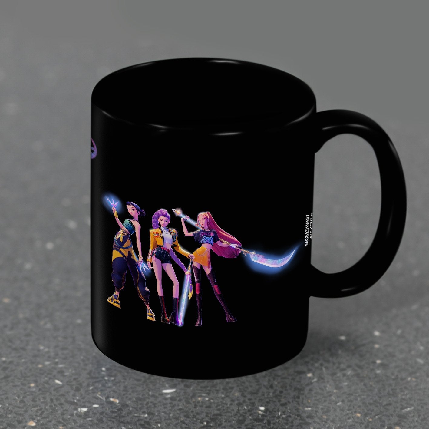 K-POP DEMON HUNTERS - Huntrix - Black Pod Mug 325ml