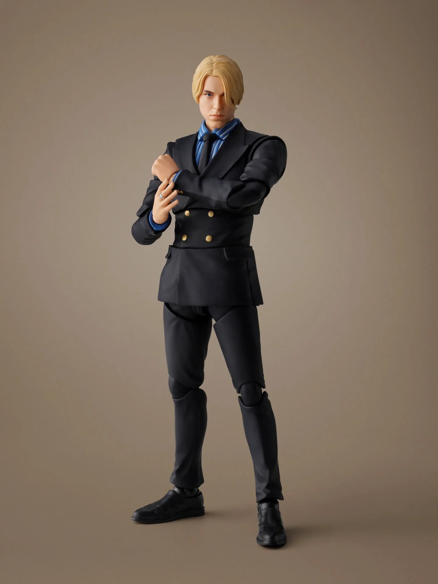 ONE PIECE NETFLIX - Sanji - Figurine S.H. Figuarts 15cm PRECO > 15/03