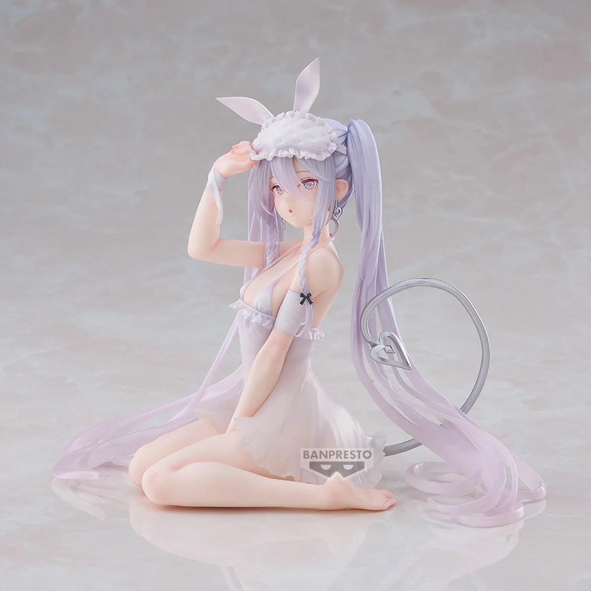 RURUDO - Sleepy bunny - Figurine Espresto 13cm