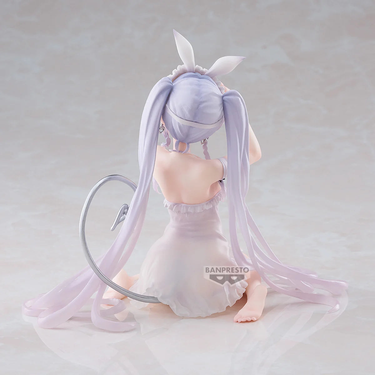 RURUDO - Sleepy bunny - Figurine Espresto 13cm