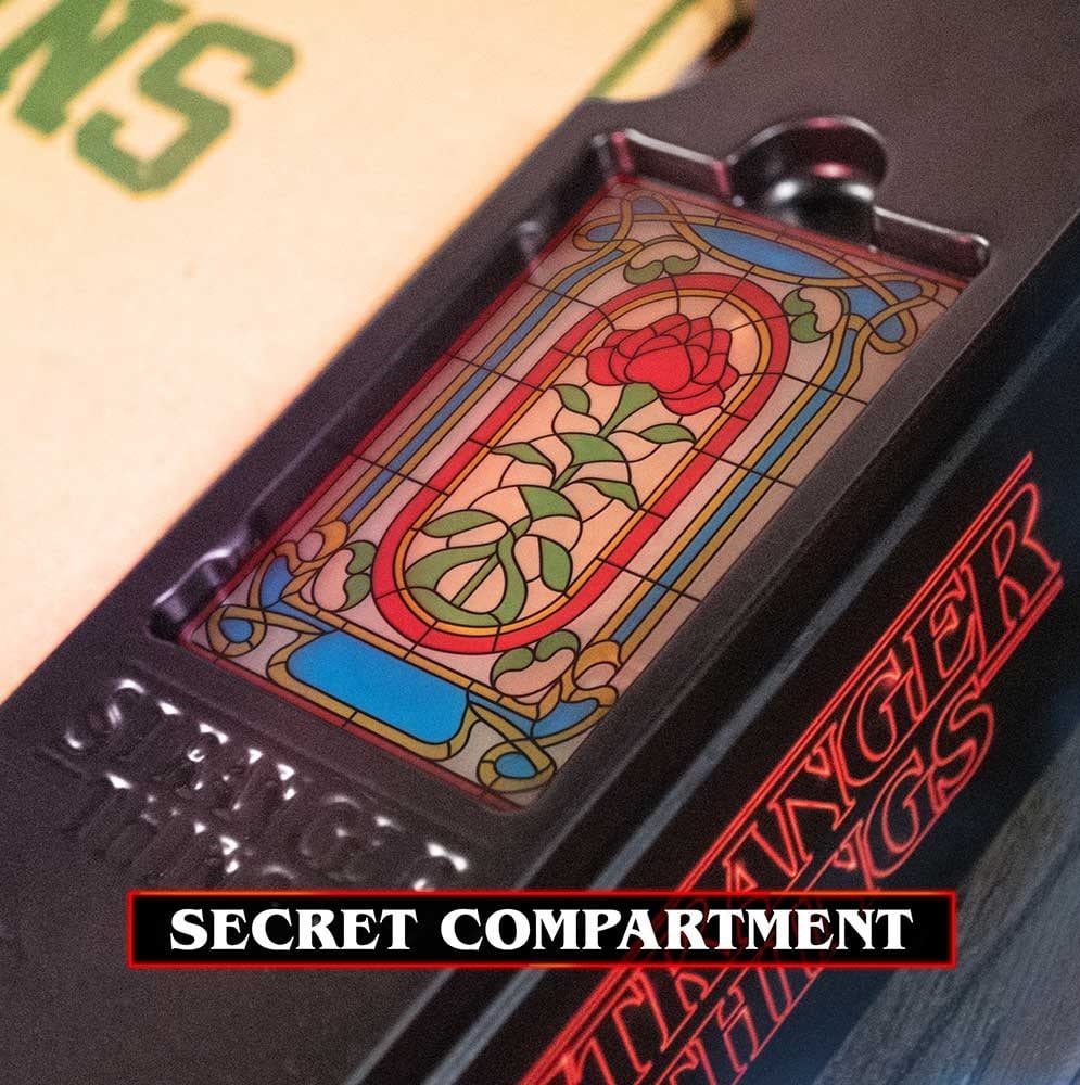 STRANGER THINGS - Hawkings Memories Box - Vecna's Curse Edition UK