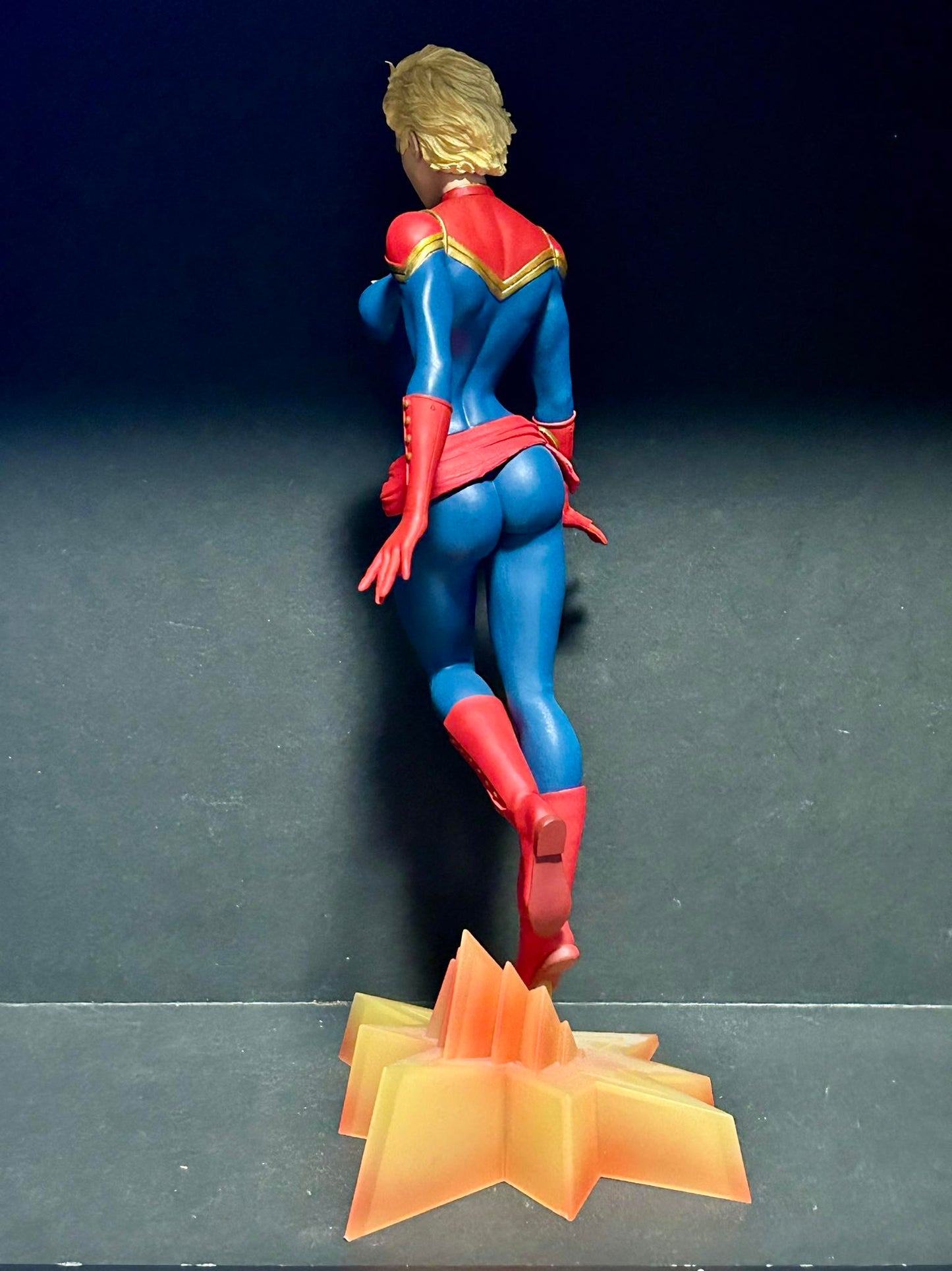 Statue PVC Marvel Gallery - Capitaine Marvel 25cm